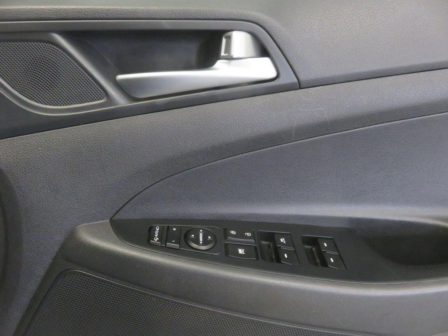 Used Hyundai TUCSON 2016 for sale - 77609880: Photo 39