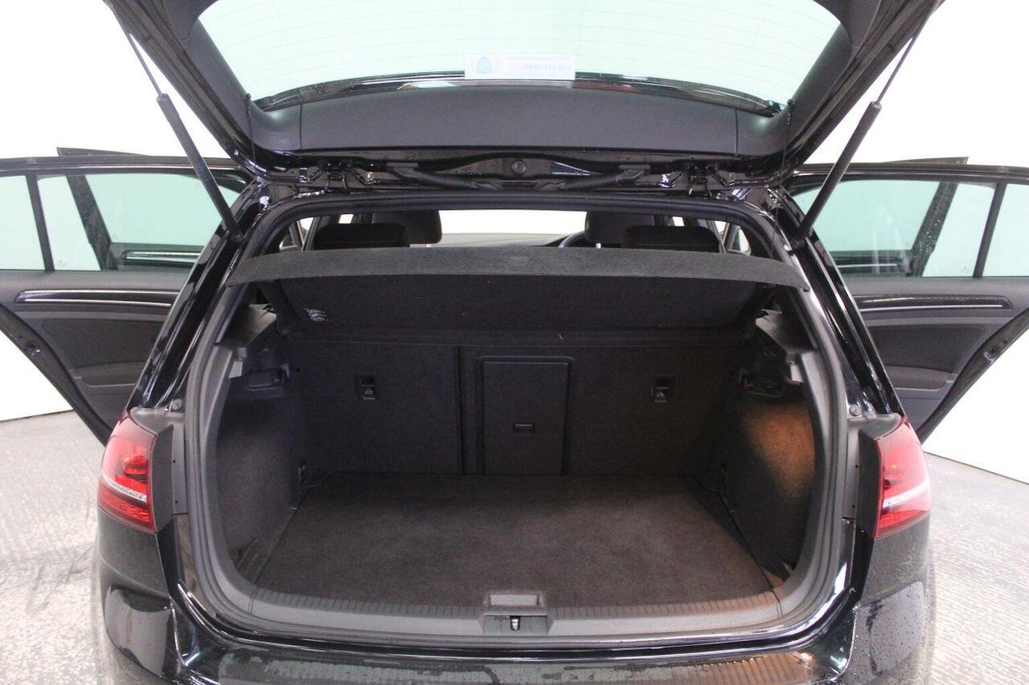 Used Volkswagen Golf 2015 for sale - 76471237: Photo 24