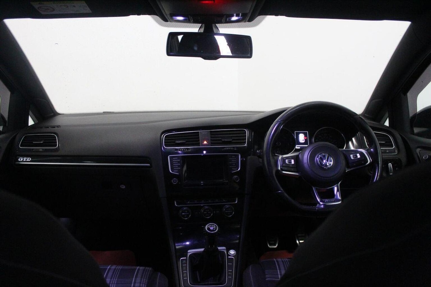 Used Volkswagen Golf 2015 for sale - 76471237: Photo 29