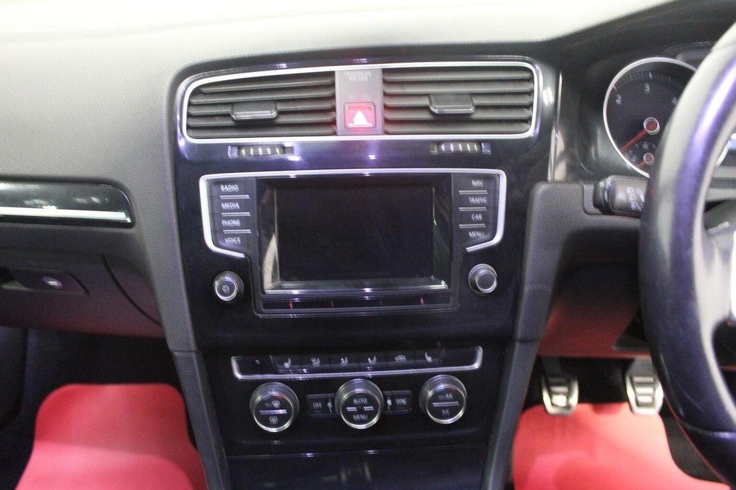 Used Volkswagen Golf 2015 for sale - 76471237: Photo 33