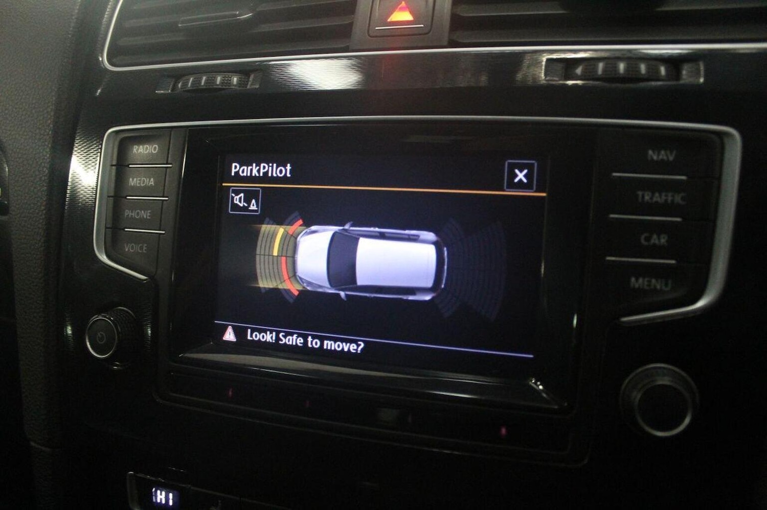 Used Volkswagen Golf 2015 for sale - 76471237: Photo 35