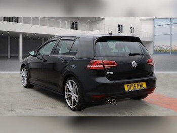 Used Volkswagen Golf 2015 for sale - 76471237: Photo