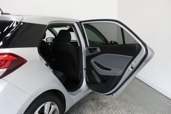 Used Hyundai i20 2016 for sale - 75718202: Photo 28