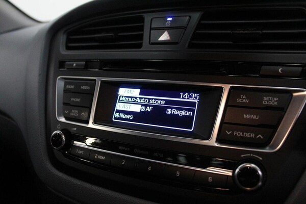 Used Hyundai i20 2016 for sale - 75718202: Photo 39