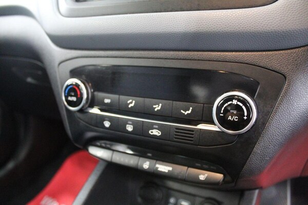 Used Hyundai i20 2016 for sale - 75718202: Photo 41