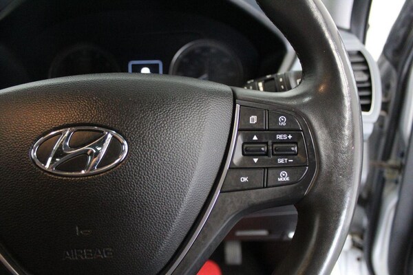Used Hyundai i20 2016 for sale - 75718202: Photo 46