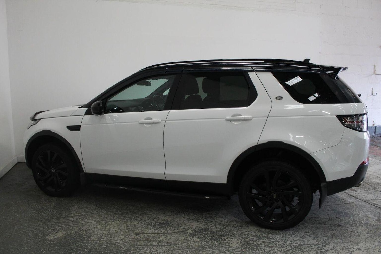 Used Land Rover Discovery Sport 2015 for sale - 76019580: Photo 10