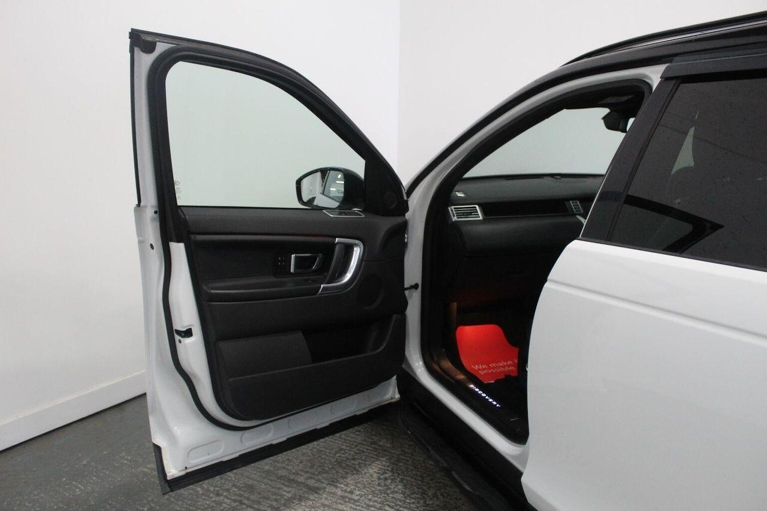 Used Land Rover Discovery Sport 2015 for sale - 76019580: Photo 23