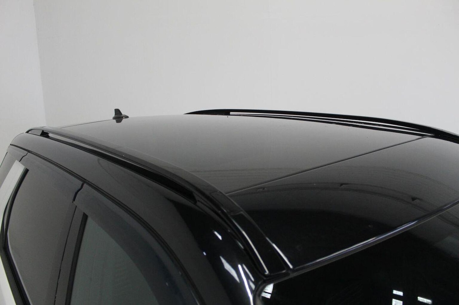 Used Land Rover Discovery Sport 2015 for sale - 76019580: Photo 25