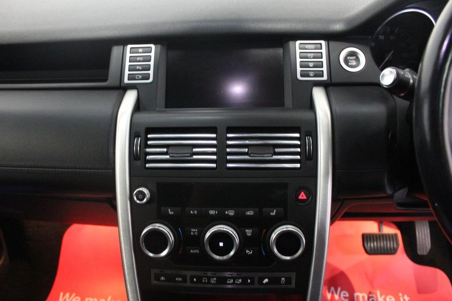 Used Land Rover Discovery Sport 2015 for sale - 76019580: Photo 32