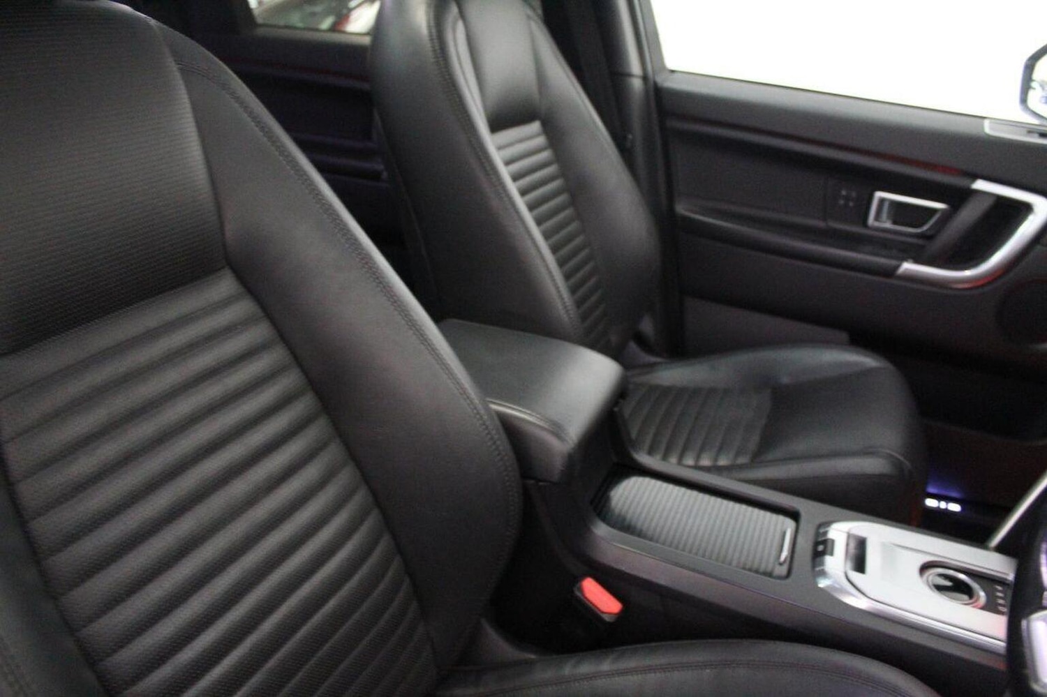 Used Land Rover Discovery Sport 2015 for sale - 76019580: Photo 45