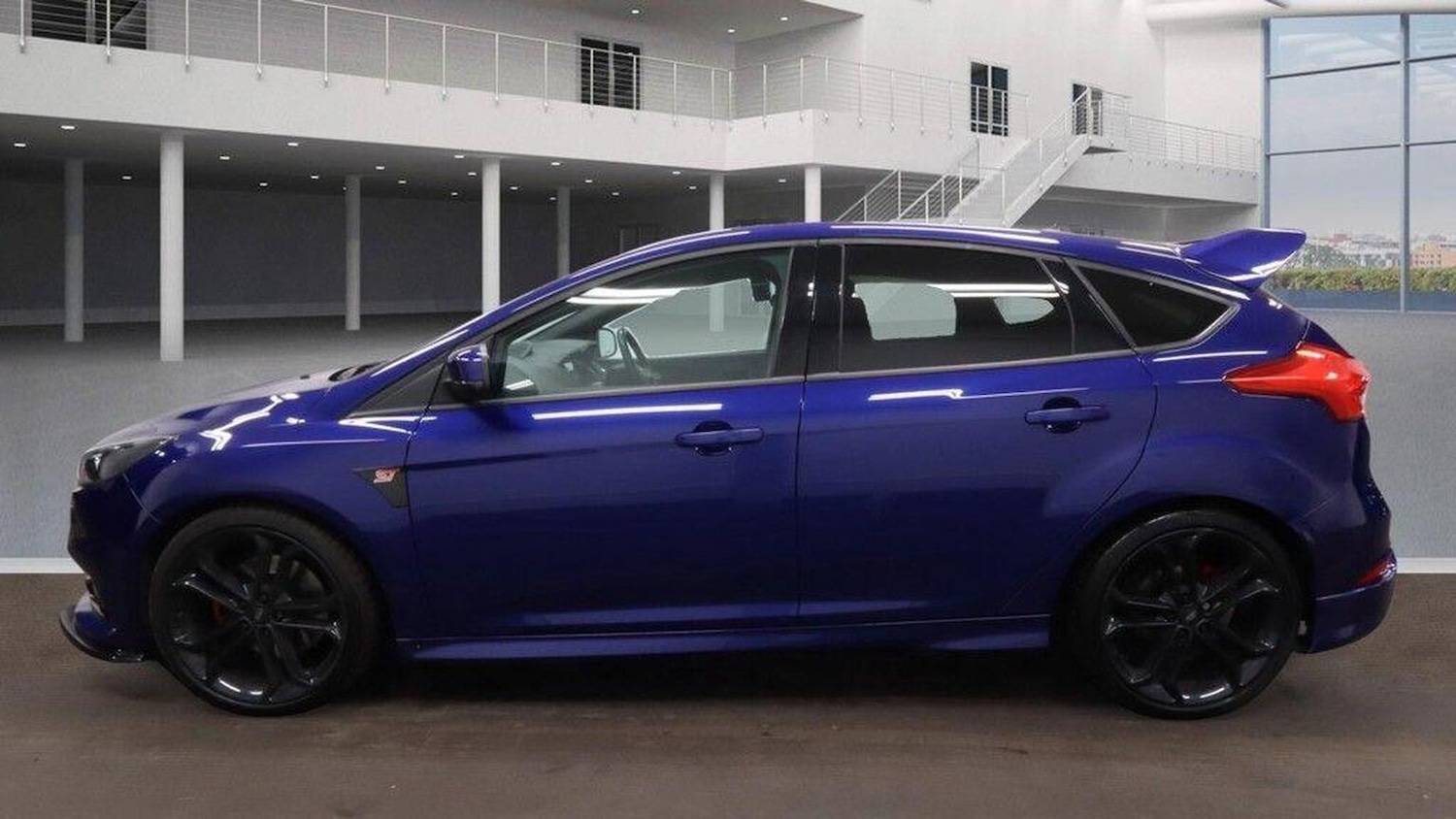 Used Ford Focus 2017 for sale - 76741309: Photo 11