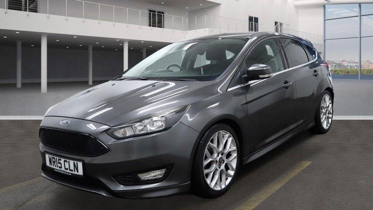 Used Ford Focus 2015 for sale - 76756988: Photo 2