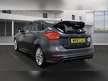 Used Ford Focus 2015 for sale - 76756988: Photo