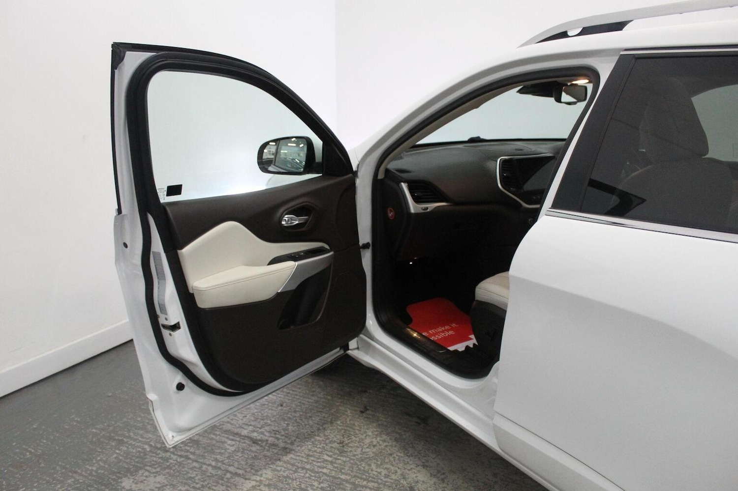 Used Jeep Cherokee 2018 for sale - 77938203: Photo 29