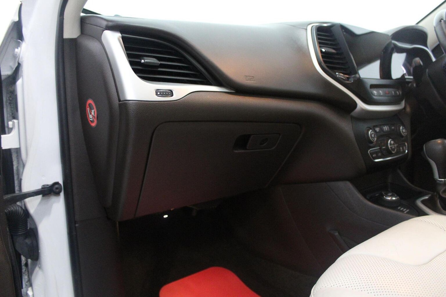 Used Jeep Cherokee 2018 for sale - 77938203: Photo 33