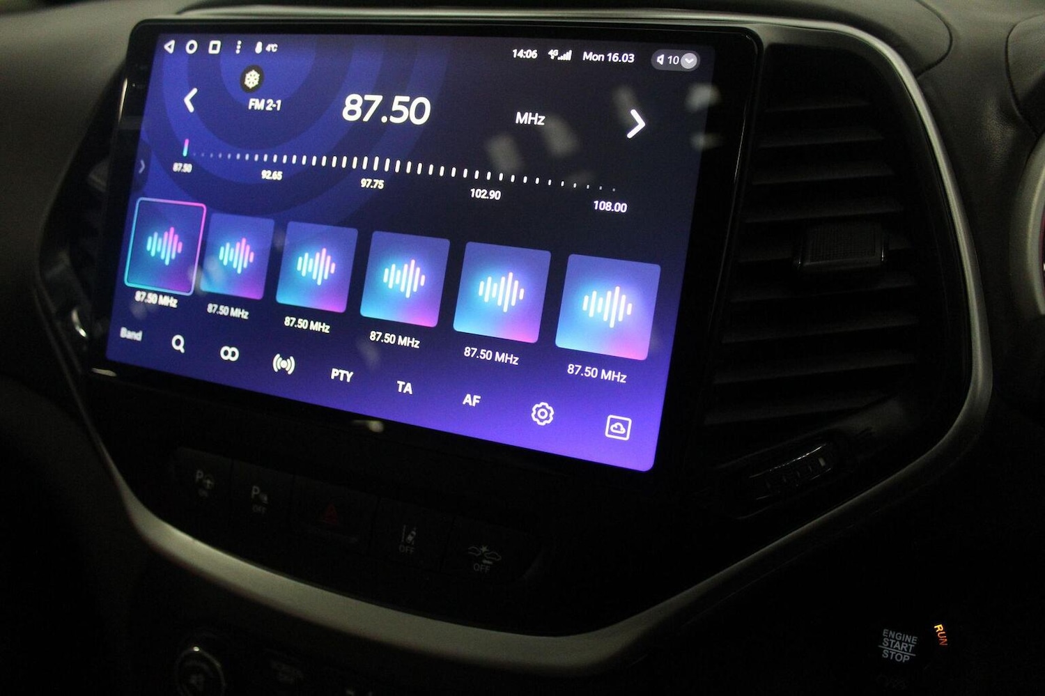 Used Jeep Cherokee 2018 for sale - 77938203: Photo 37