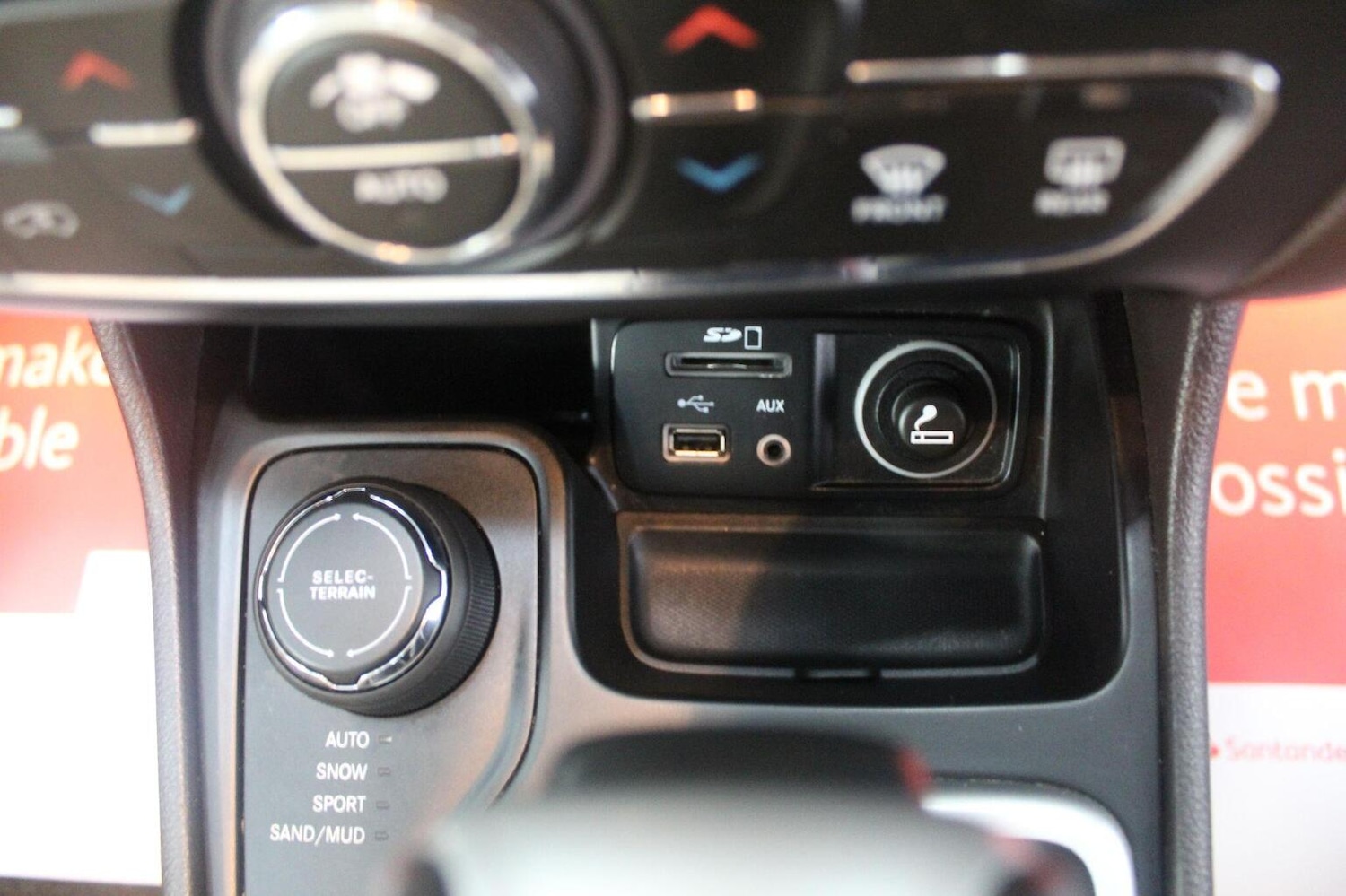 Used Jeep Cherokee 2018 for sale - 77938203: Photo 42