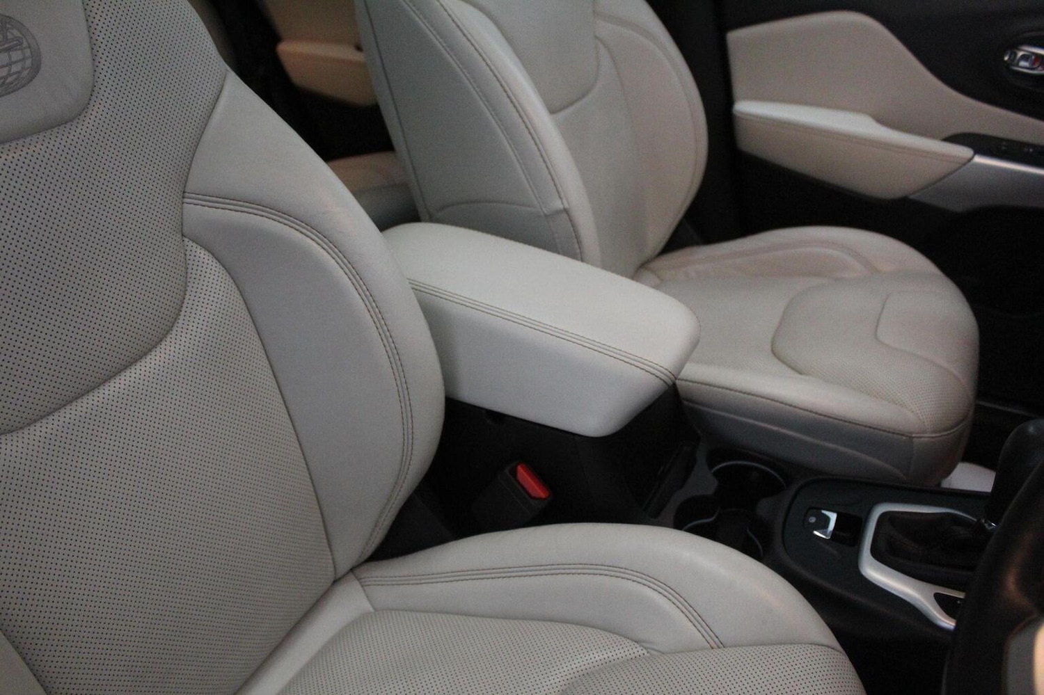 Used Jeep Cherokee 2018 for sale - 77938203: Photo 44