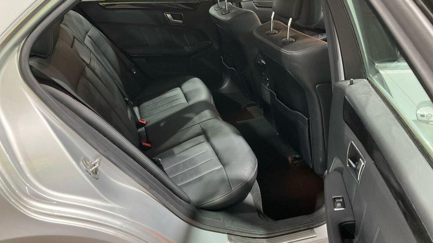 Used Mercedes-Benz E Class 2013 for sale - 76979559: Photo 11