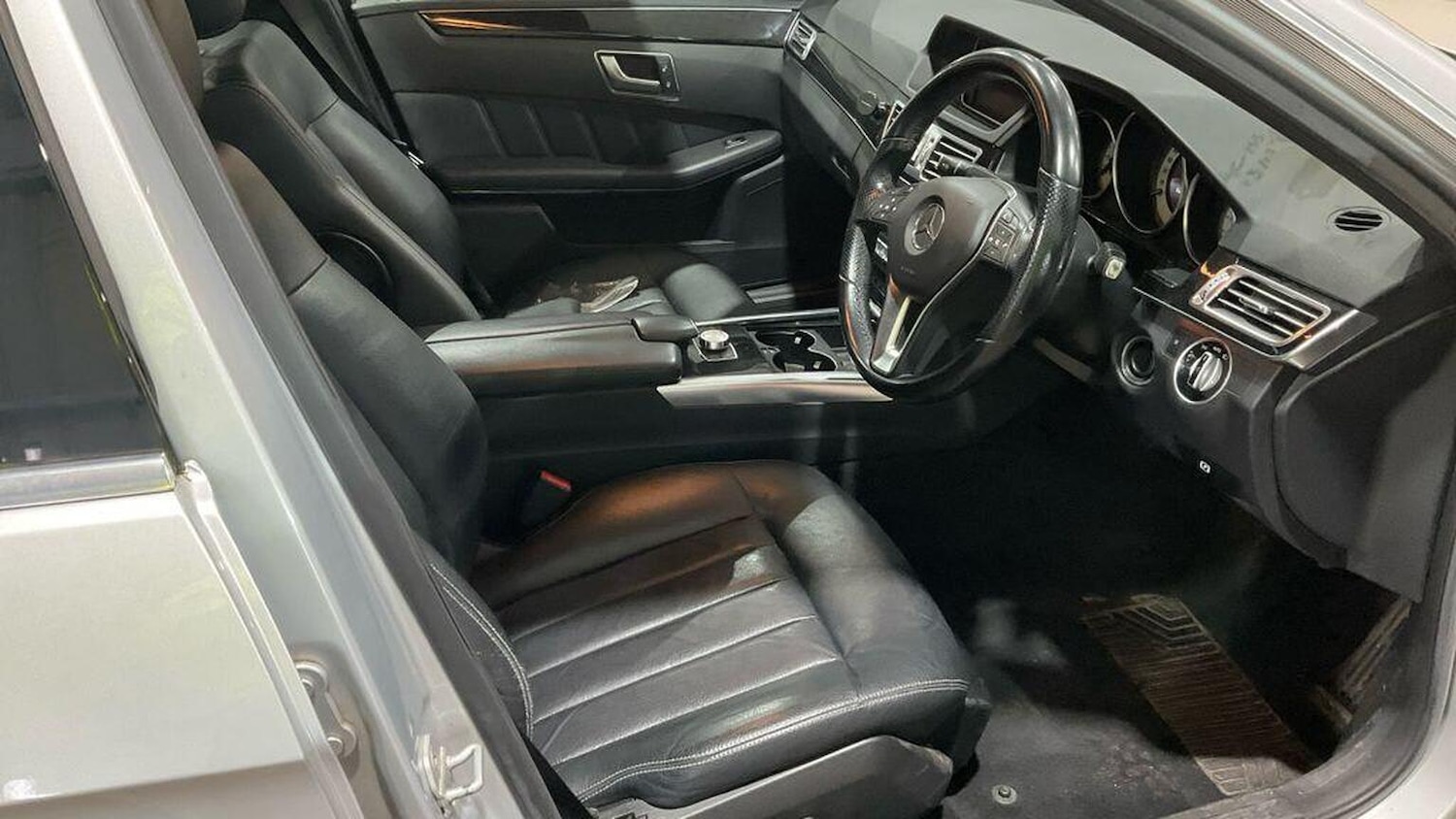 Used Mercedes-Benz E Class 2013 for sale - 76979559: Photo 13