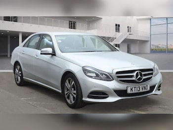 Used Mercedes-Benz E Class 2013 for sale - 76979559: Photo