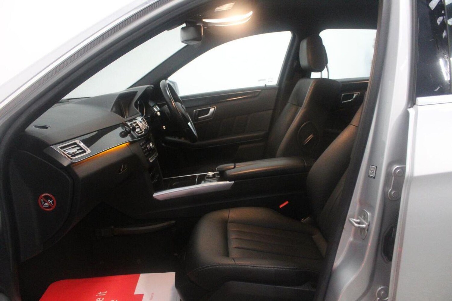 Used Mercedes-Benz E Class 2013 for sale - 76979559: Photo 51