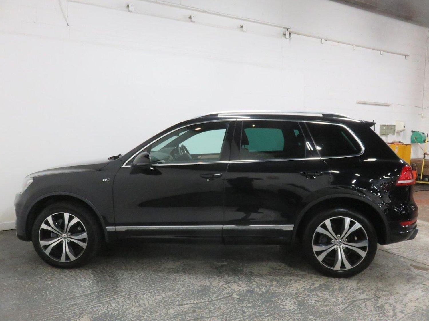 Used Volkswagen Touareg 2014 for sale - 77937935: Photo 10
