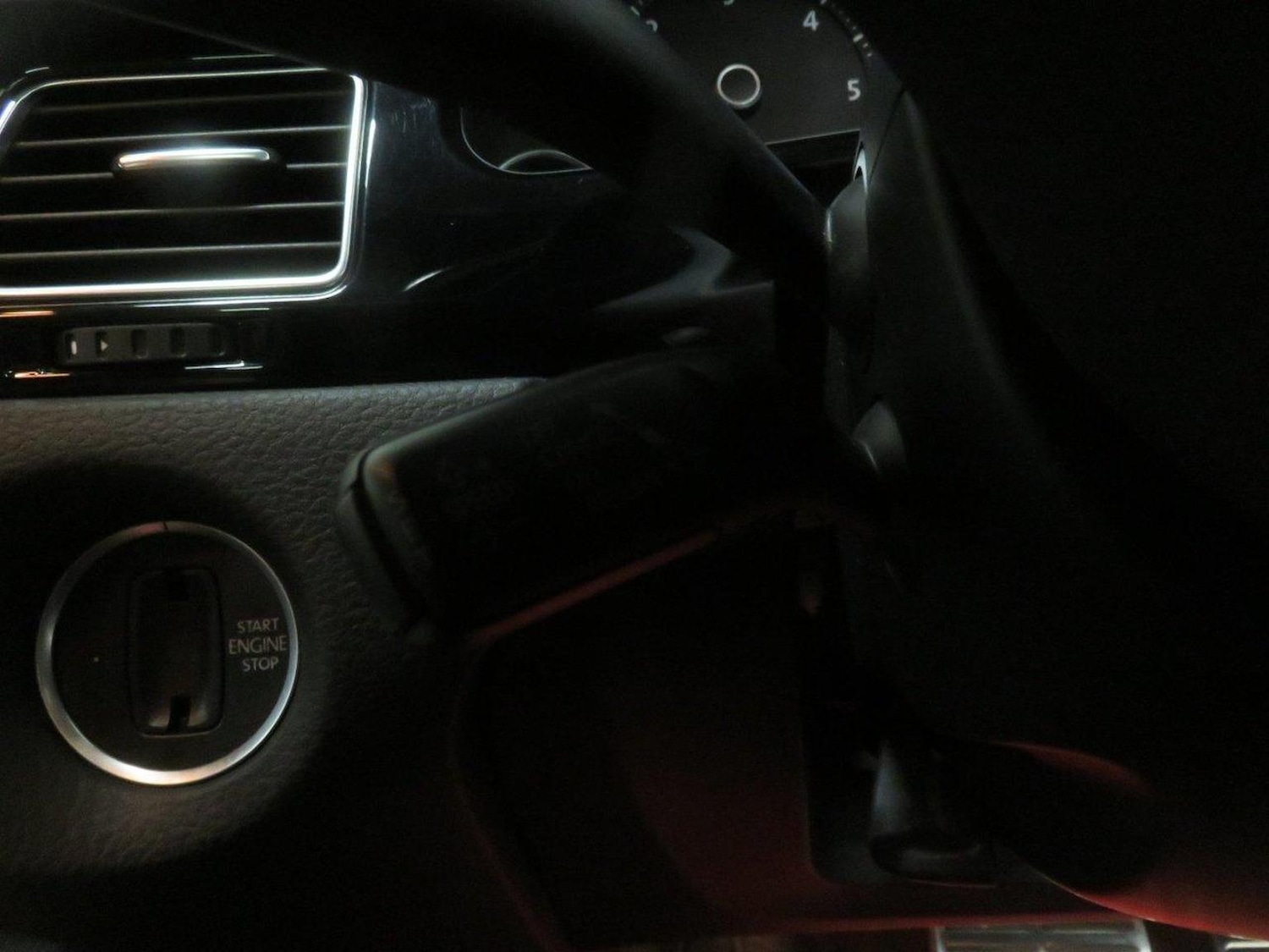 Used Volkswagen Touareg 2014 for sale - 77937935: Photo 51