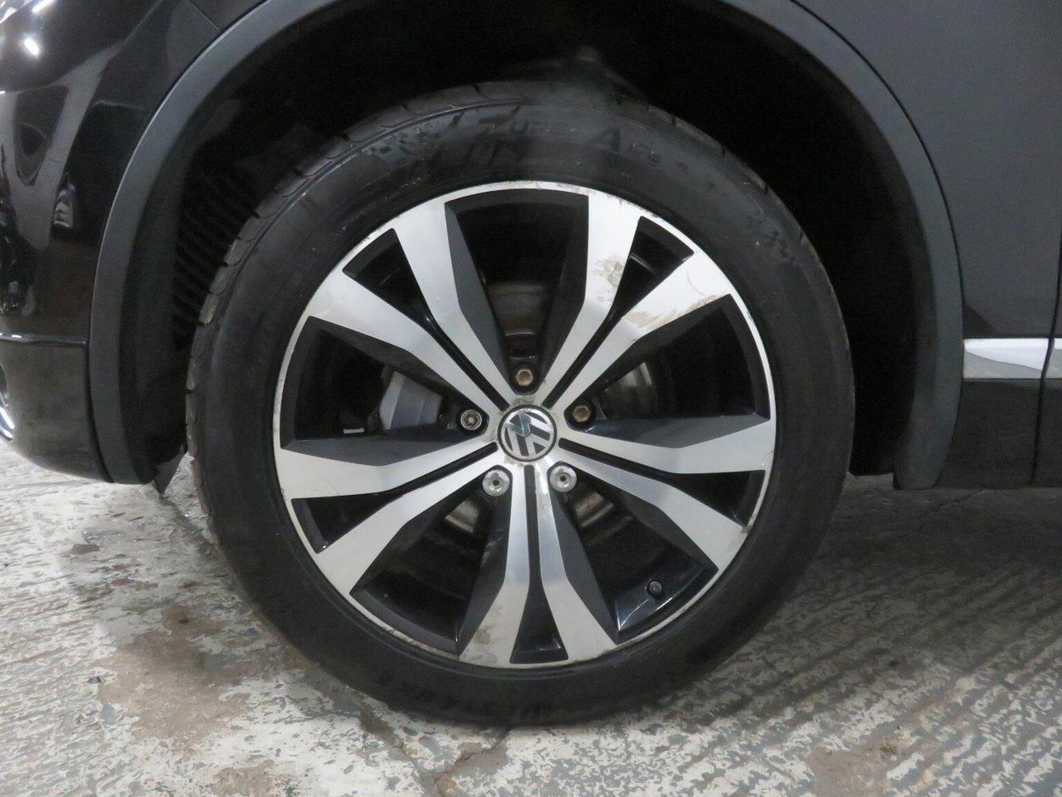 Used Volkswagen Touareg 2014 for sale - 77937935: Photo 60