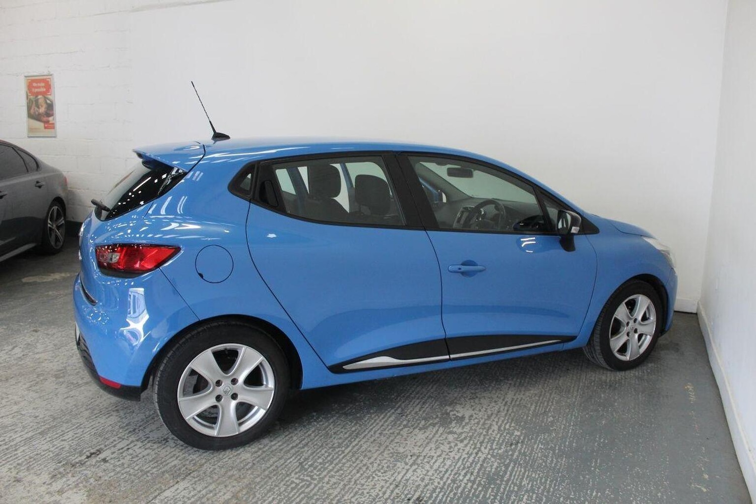 Used Renault Clio 2014 for sale - 76358214: Photo 11