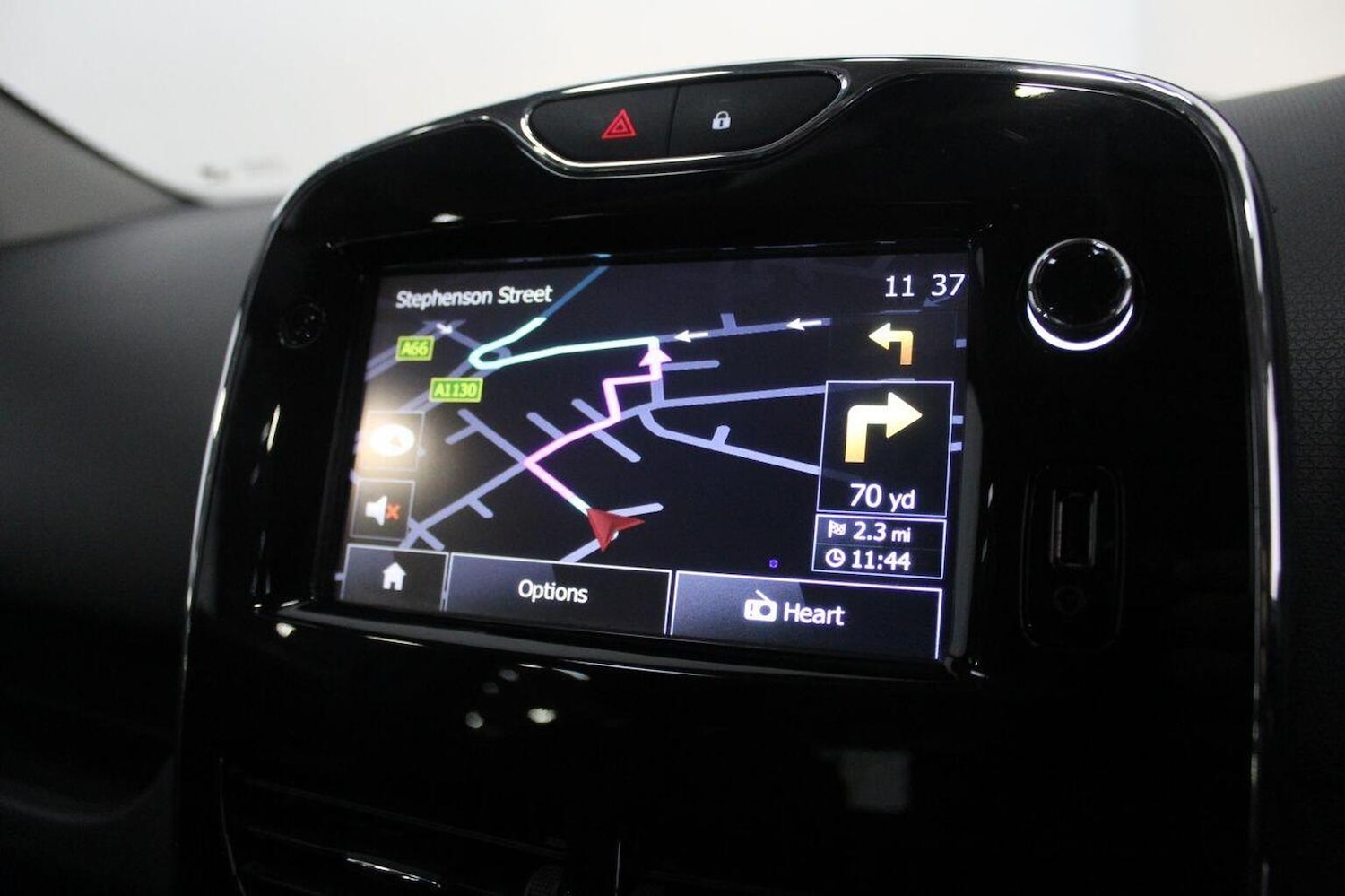 Used Renault Clio 2014 for sale - 76358214: Photo 33