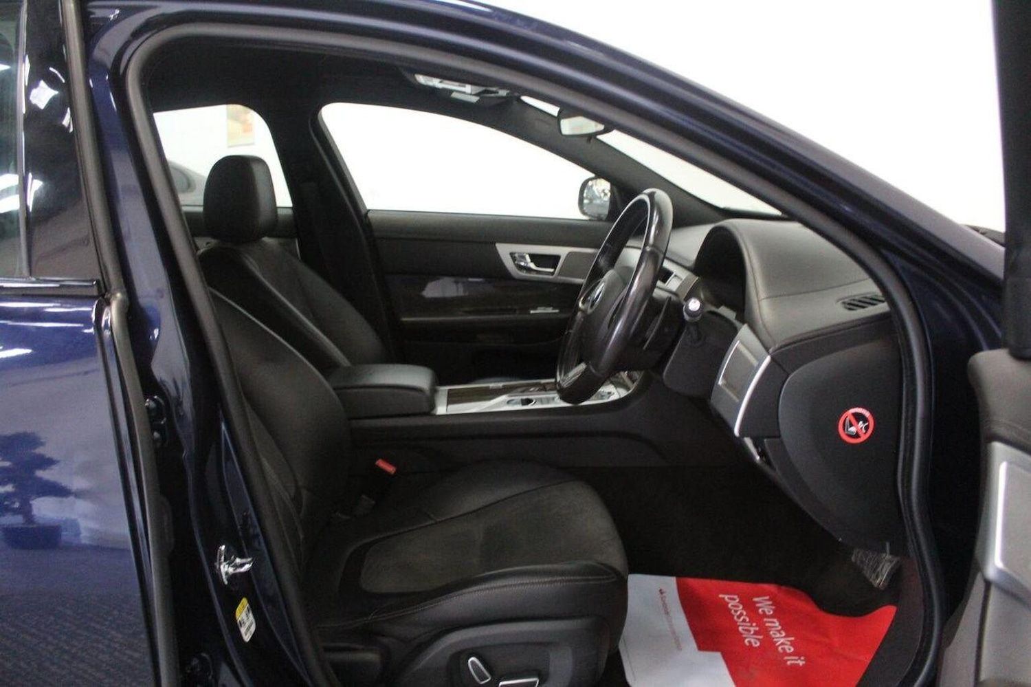 Used Jaguar XF 2015 for sale - 77937905: Photo 30