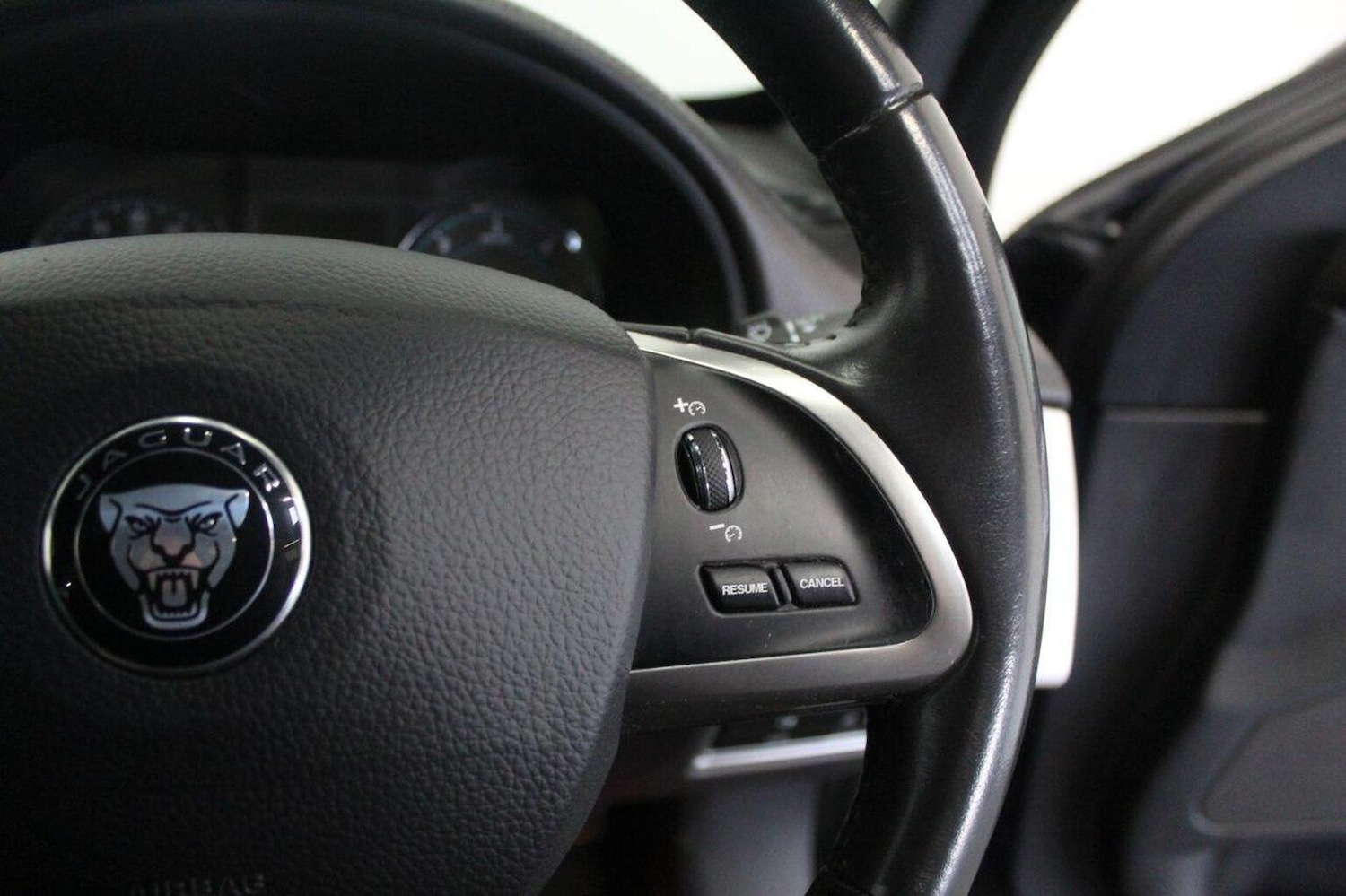 Used Jaguar XF 2015 for sale - 77937905: Photo 46