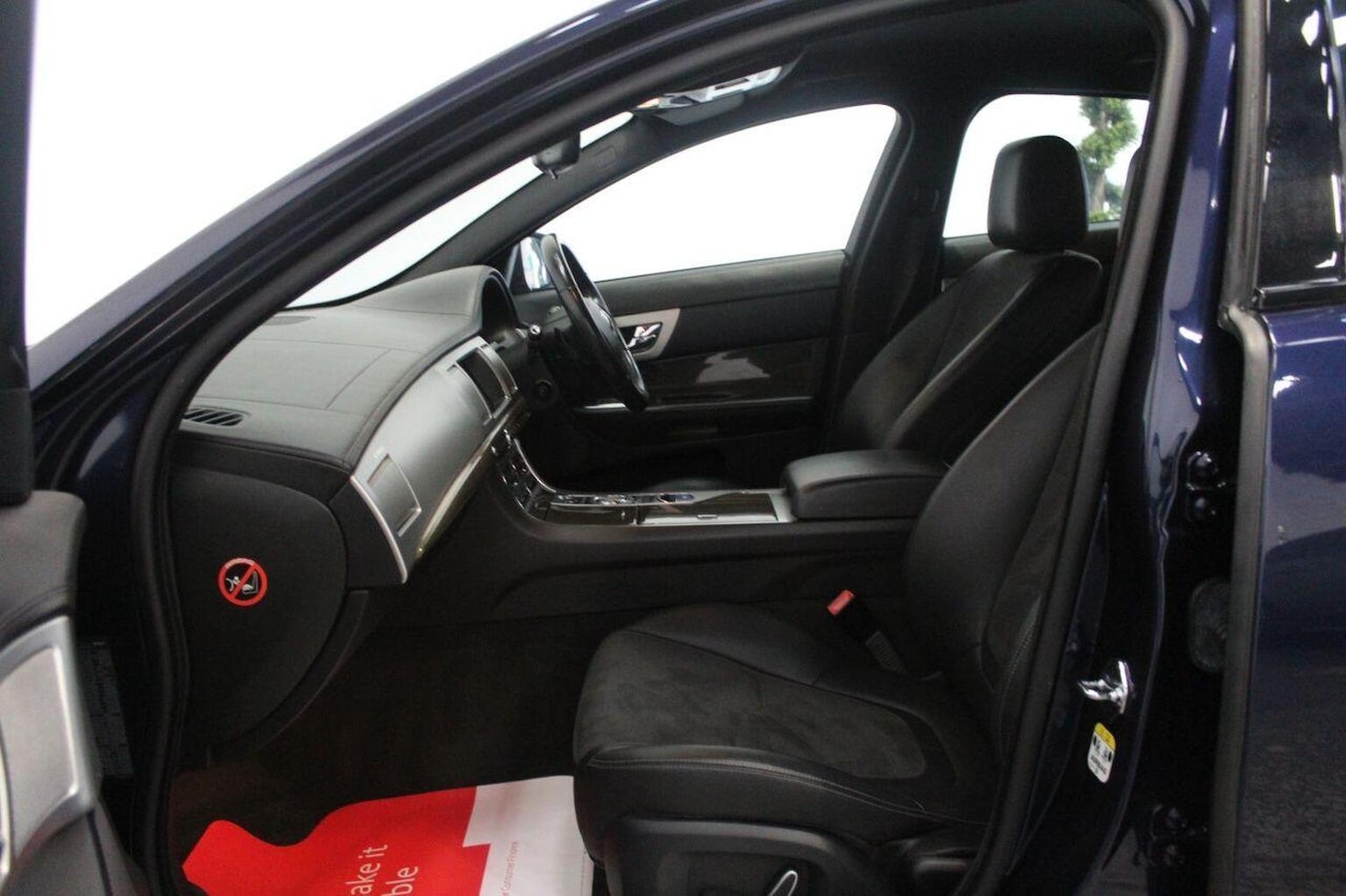 Used Jaguar XF 2015 for sale - 77937905: Photo 50