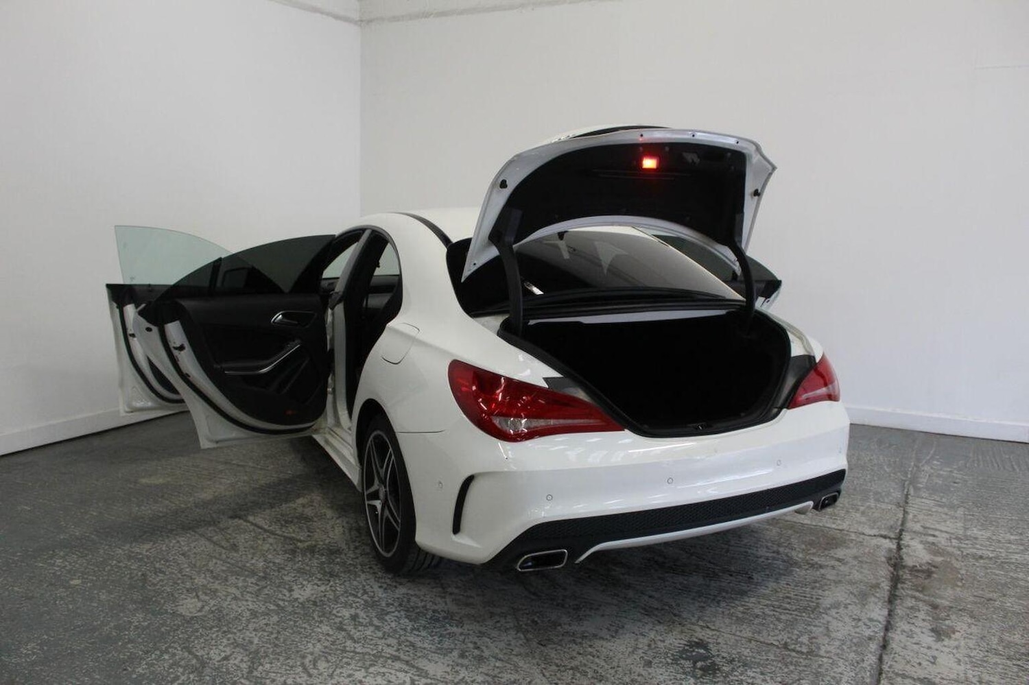 Used Mercedes-Benz CLA 2014 for sale - 76471289: Photo 21