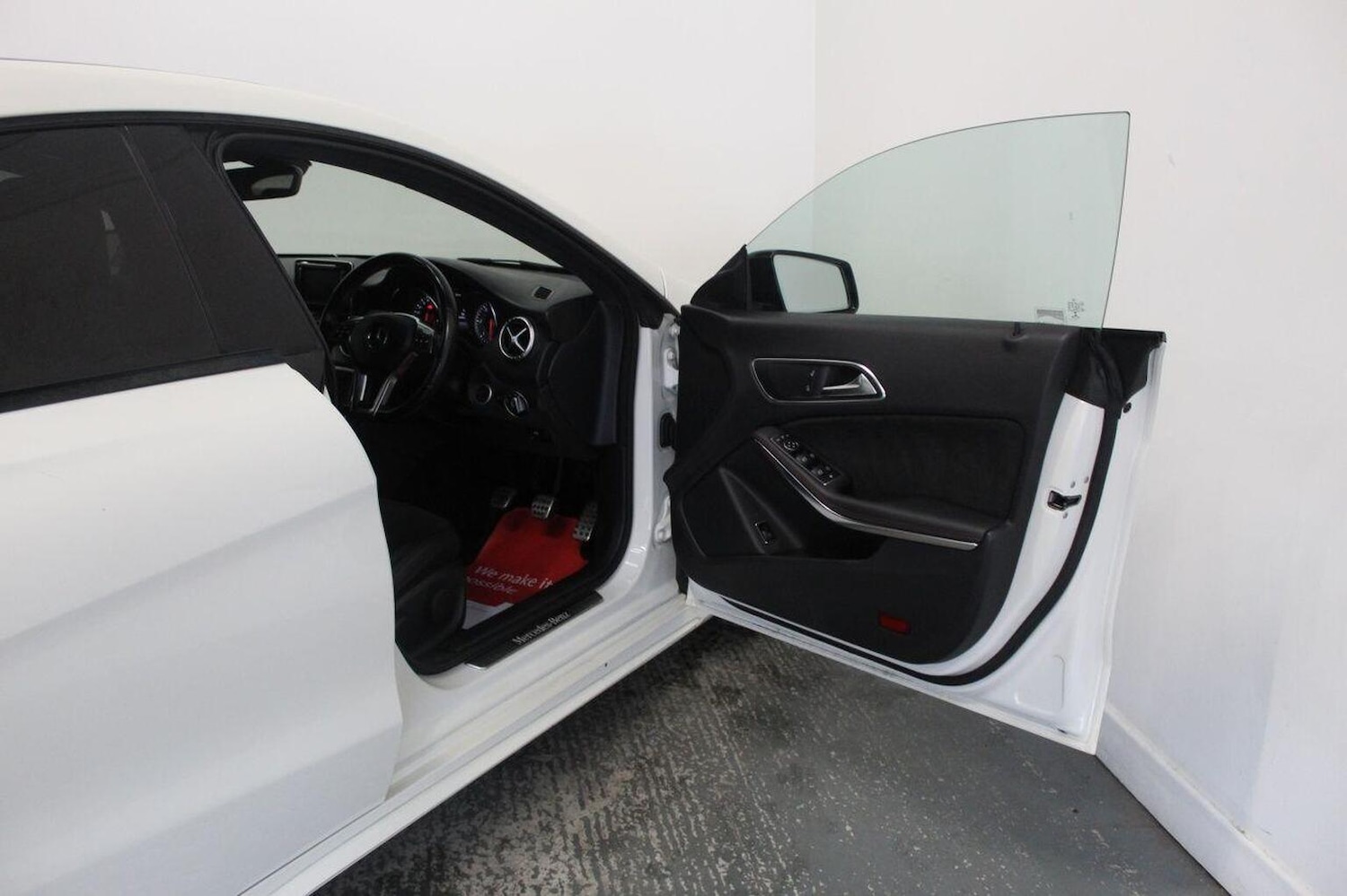 Used Mercedes-Benz CLA 2014 for sale - 76471289: Photo 25
