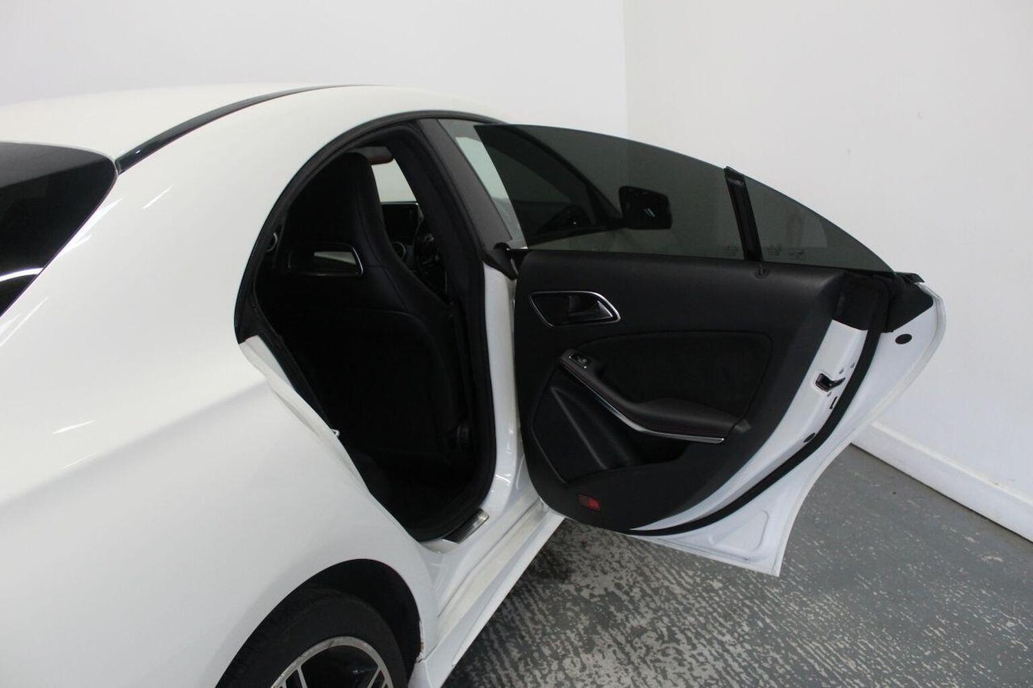 Used Mercedes-Benz CLA 2014 for sale - 76471289: Photo 26