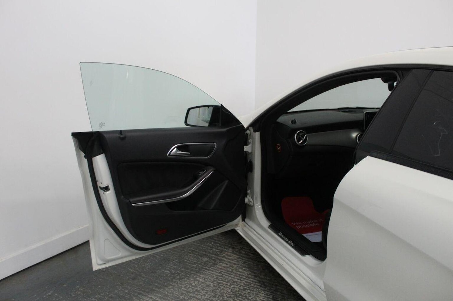 Used Mercedes-Benz CLA 2014 for sale - 76471289: Photo 27