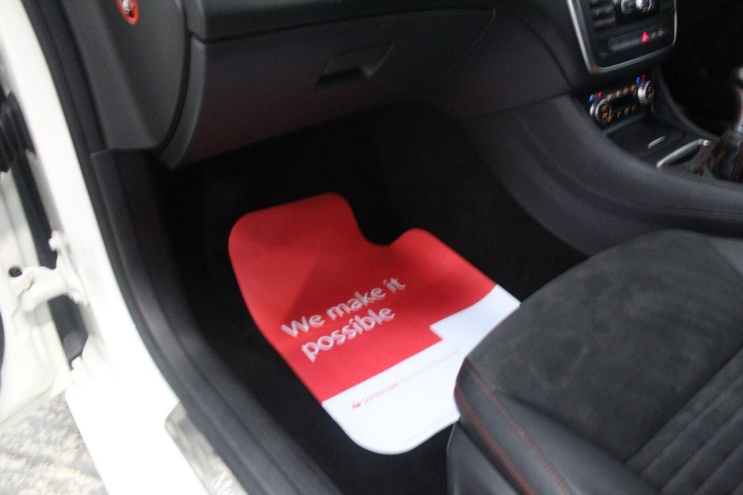 Used Mercedes-Benz CLA 2014 for sale - 76471289: Photo 32