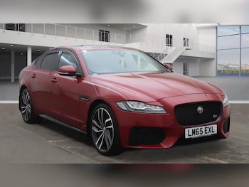 Used Jaguar XF 2015 for sale - 76963339: Photo