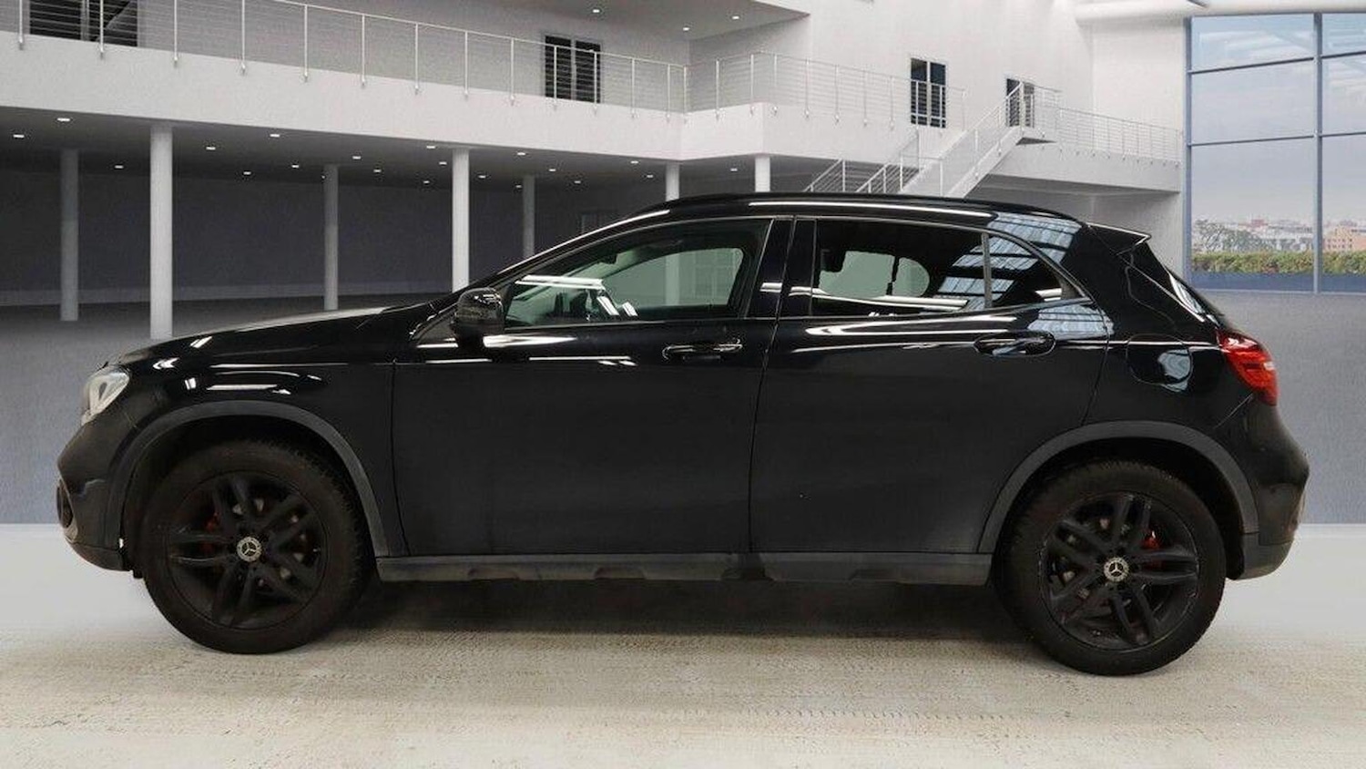 Used Mercedes-Benz GLA 2018 for sale - 77851396: Photo 11