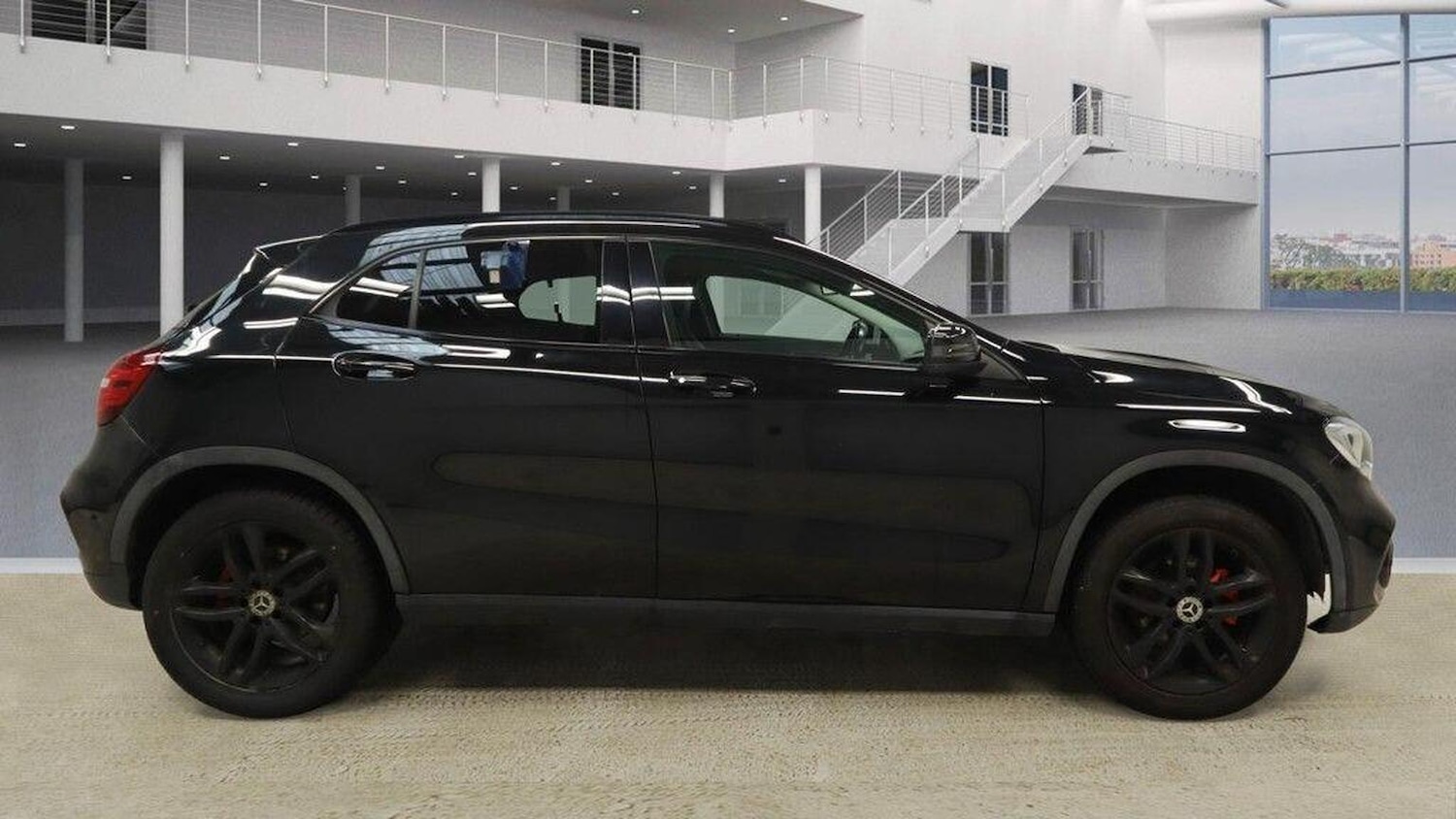 Used Mercedes-Benz GLA 2018 for sale - 77851396: Photo 9