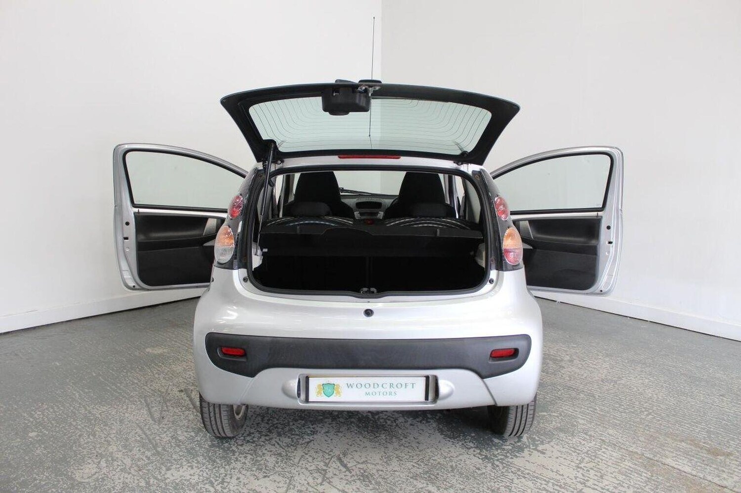 Vehicle 21