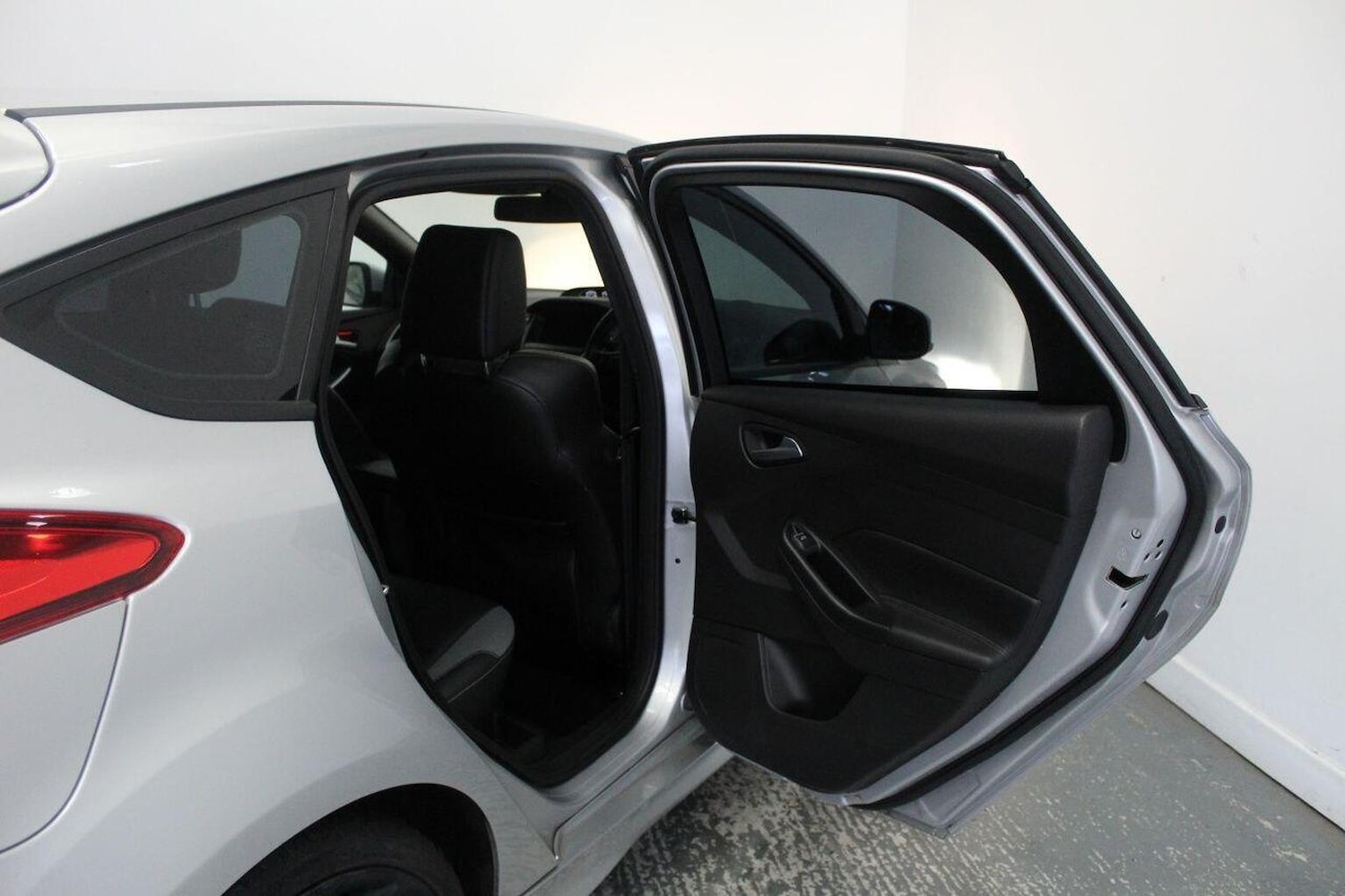 Used Ford Focus 2016 for sale - 77937886: Photo 23