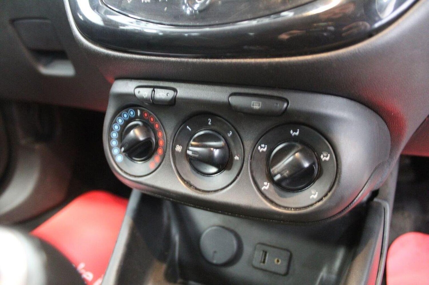 Vehicle 33
