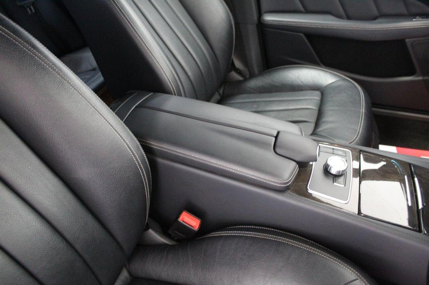 Used Mercedes-Benz CLS 2011 for sale - 77937999: Photo 45