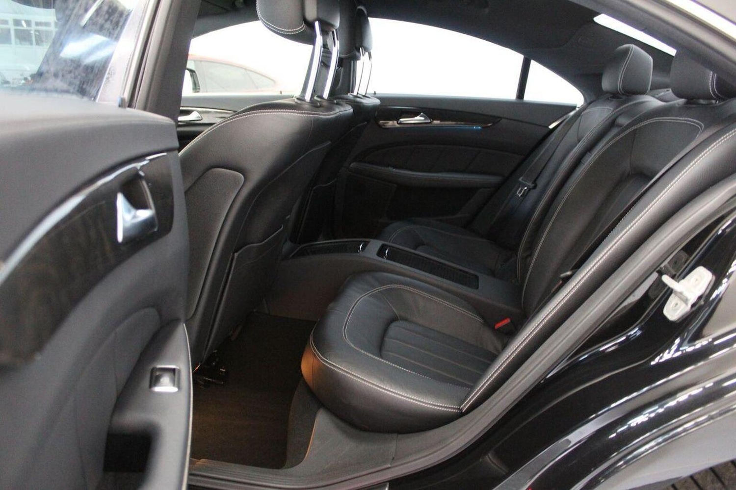 Used Mercedes-Benz CLS 2011 for sale - 77937999: Photo 55