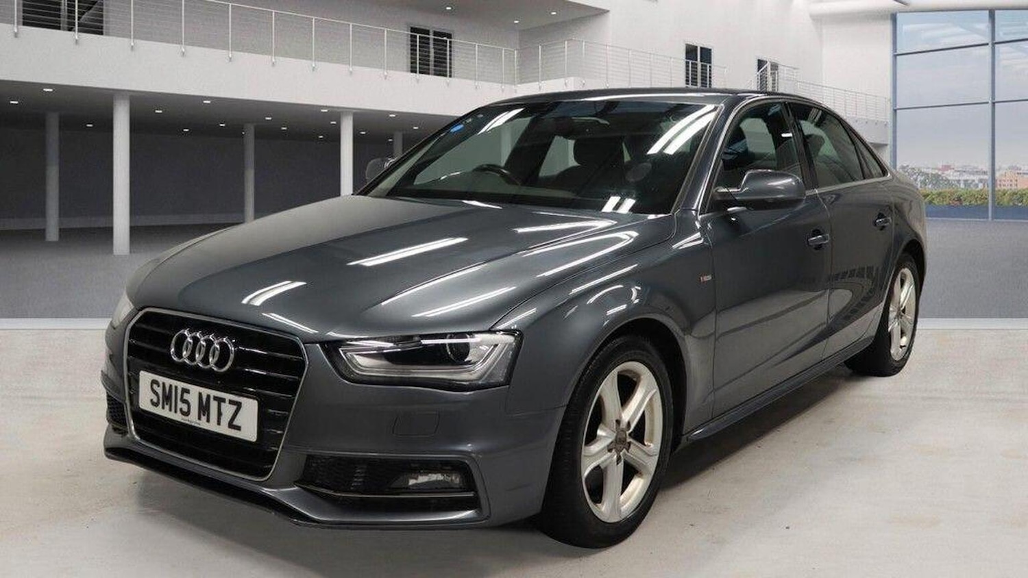 Used Audi A4 2015 for sale - 76855403: Photo 2
