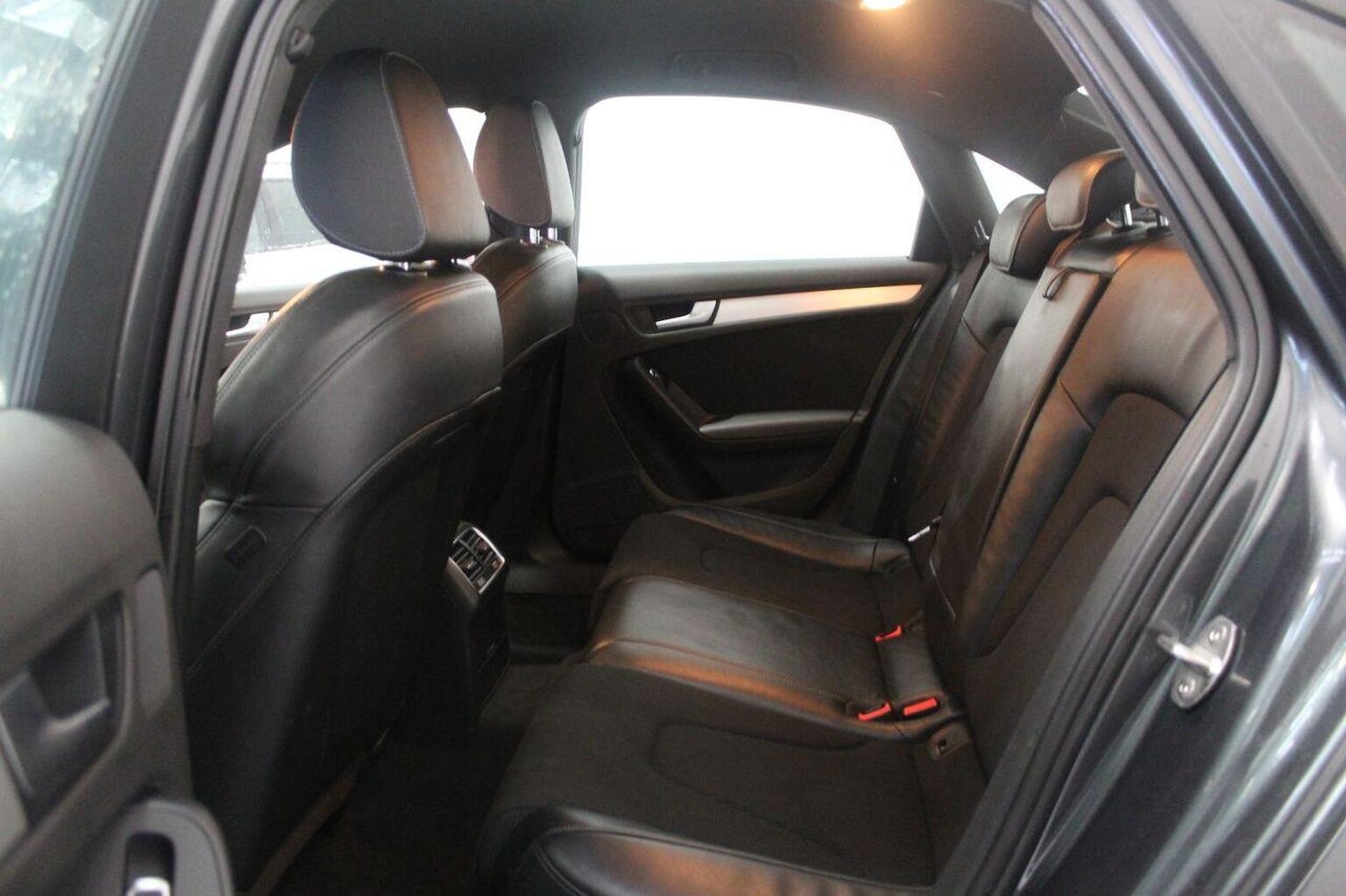 Used Audi A4 2015 for sale - 76855403: Photo 49